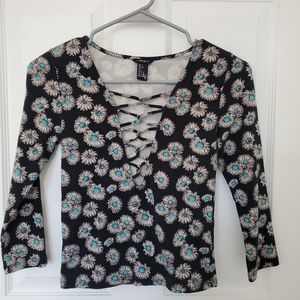 🦋Forever 21 Floral Top🦋